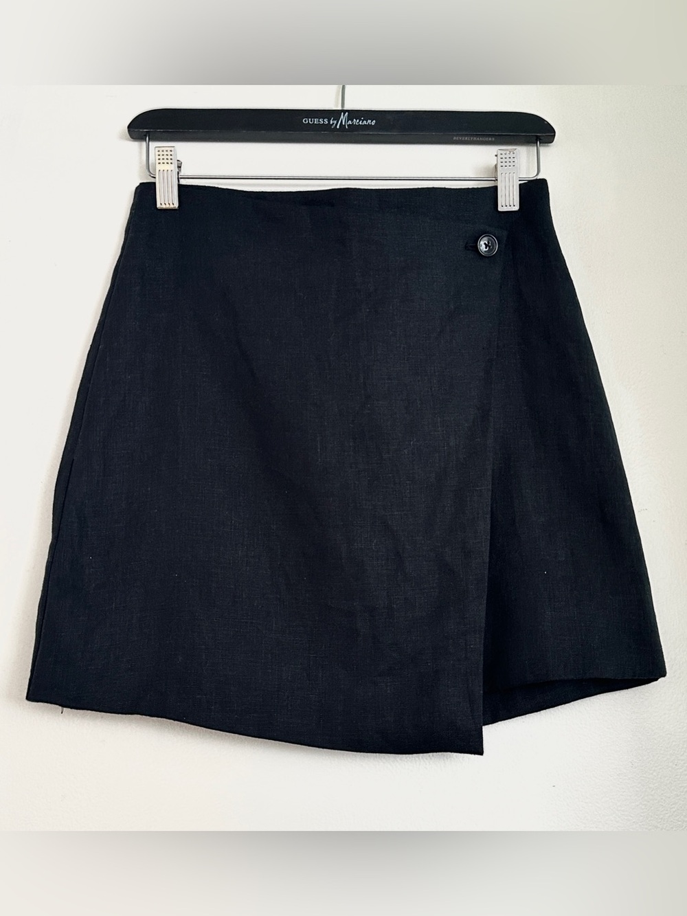 Banana Republic Black Wrap-Front Women's linen Shorts